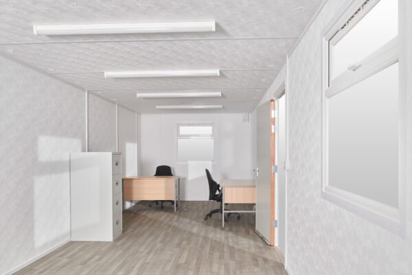 32ft x 10ft Jackleg Office Cabin - Image 3